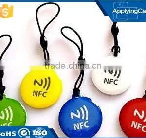Chinese Manufacturer Printing Customized Plastic Ntag213 NFC Smart Card thumbnail-1