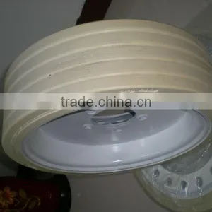 Forklift Solid Tyre 16x5x12 thumbnail-1