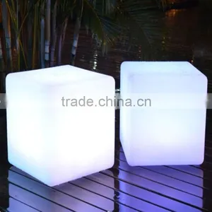 LED Color Changing FLashing Cube Table Lamp Wih Rechargeable Batery for Festival Decoration thumbnail-2