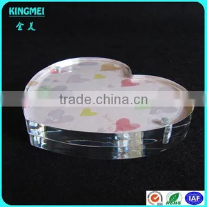2015 Custom Wholesale Romantic Acrylic Heart Shaped Magnetic Photo Frame thumbnail-1