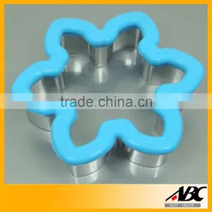 Christmas Theme Snow Man Shaped Cookie Cutter thumbnail-2