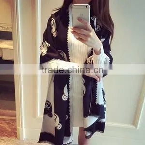 2017 New Model Yong Ladies Scarf Printed Bear Pattern Imitated Cashmere Material 190*65cm Girl Cappa thumbnail-1