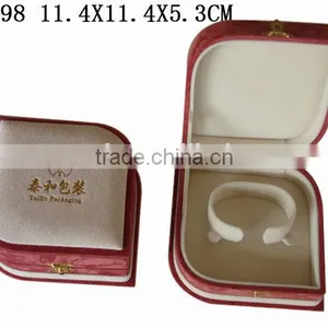 P698 Custom Leaf New Jewelry Packaging Velvet Jewelry Box for Bangle thumbnail-1
