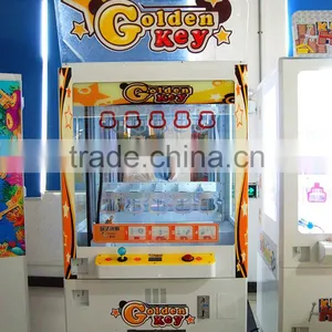 Sinarcade Coin Operated Gift Push Claw Machine Game Indoor Malls Doll Simulator Game Machine thumbnail-2