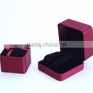 Luxury PU Leather Necklace Gift Box Wholesale thumbnail-4