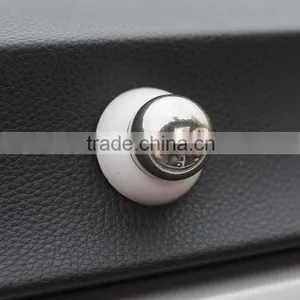 Hot Sale Universal Magnetic Car Holder Smart Phone Holder thumbnail-3