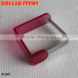 Set Of 4 Plastic Table Cloth Clips thumbnail-3