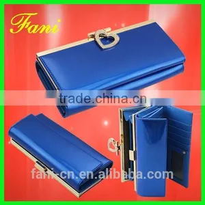 Fashion Heart Shape Metal With Diamond Design Long Clutch Leather Wallet and Purse for Ladies thumbnail-1