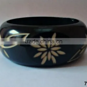 Indian Horn Fashion Bangle Bracelet With Bone Inlay thumbnail-1