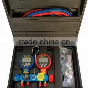Digital Gauge Manifold With Hose Pipe thumbnail-1