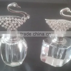 Decorative Mini Empty Clear Crystal Perfume Bottle With Swan Top thumbnail-1