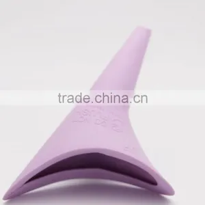 High Quality BPA Free Silicone Material Female Urinal Outdoor Using , Standing Urinal With OPP Bag Packing thumbnail-4