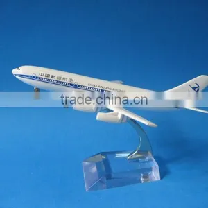 Metal IL-86 Xinjiang Aviation Airplane Model thumbnail-1