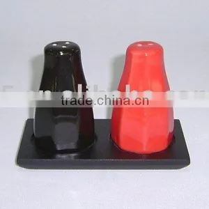 Ceramic Salt and Pepper Shakers thumbnail-1