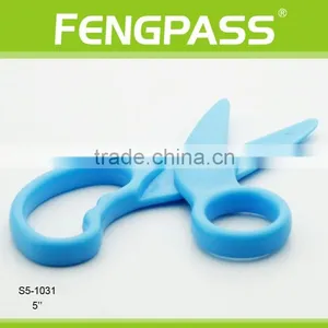 S5-1031 5 Inch Plastic Handle Plastic Scissors thumbnail-3