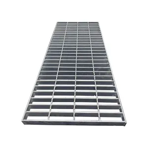 Light Steel Structure Platform With Grating, Handrails, and Treads thumbnail-1