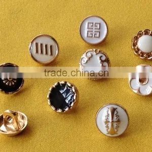 16L White Or Black Enamelled Metal Shank Button -- M1874 thumbnail-4