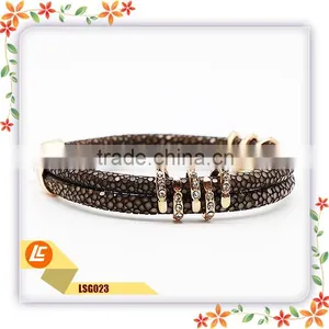 Green Genuine Sting Ray Bracelet for Women thumbnail-4