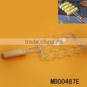 Beatiful Corn Grill With Wooden Handle thumbnail-1