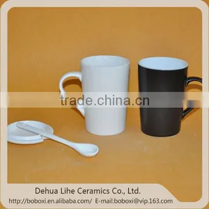 Stoneware Ceramic Type White and Black Porcelain Mug thumbnail-1