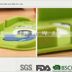 Custom Logo Silicone Anti-slip Mat for Cell Phone thumbnail-3
