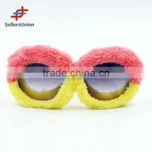 2017 Hottest Sale No.1 Yiwu Export Commission Agent Good Quality Pink-yellow Short Plush Sunglasses thumbnail-1
