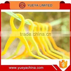 6pcs Windproof Portable Folding Plastic Clothing Coat Hanger Travel Foldable Hanger thumbnail-5