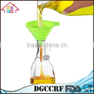 Food Grade Kitchen Collapsible Silicone Funnel thumbnail-1