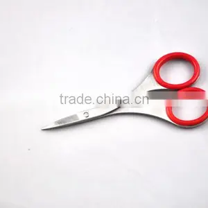 Scissors Products Can be Used for Animals Manicure thumbnail-1