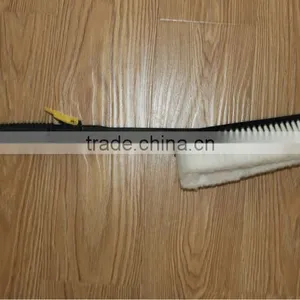 Soft Bristle Car Wash Brush With Water Flow Through thumbnail-1