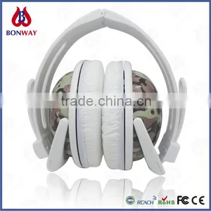 Fashion Stylish Headset With Foldable Design for Travelling thumbnail-3