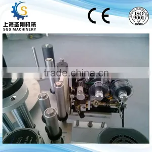 China Supplier Stability Double Side Bottle Labeling Machine thumbnail-4