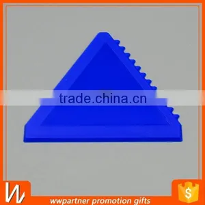 Triangle Ice Scraper Heart thumbnail-3