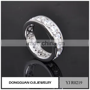 Fashion Women Wedding Ring Stainless Steel Single Cubic Zirconia Classic Engagement Ring thumbnail-5