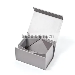 New Design Foldable Paper Gift Box With Magnet Closure thumbnail-1
