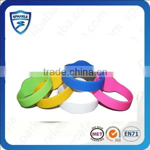 LF 125khz HF 13.56mhz Access Rfid Wristband thumbnail-3