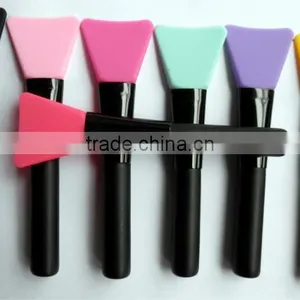 Silicone Face Mask Brush Eko Friendly Silica Gel Mask Applicator Brush thumbnail-1