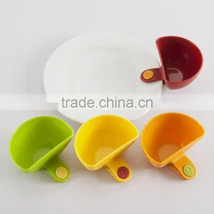 4 PCS Set Plastic Dip Clip Colorful Bowl Clip Mini Plate Sauce Clip thumbnail-2