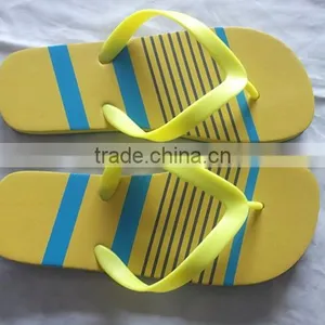 NEW Men's Casual Summer Beach Flip Flops thumbnail-1
