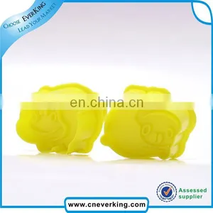 Clear Carton Design Plastic Cookie Cutter thumbnail-3