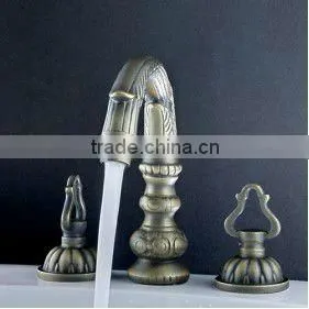 Luxury Widespread Bathroom Sink Faucet QH00317 thumbnail-1