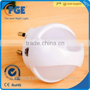 Automatic LED Night Light Plug-in Wall Light With Dusk to Dawn Sensor thumbnail-2