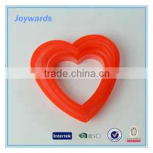 9 Pcs Plastic Cookie Cutter With Different Shapes thumbnail-1