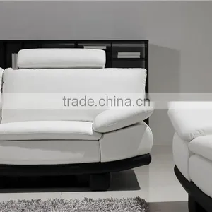 Living Room Modern thumbnail-5
