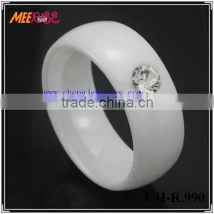 Shiny Ladies White Ceramic Diamond Ring Single Diamond Ring for Engagement thumbnail-1