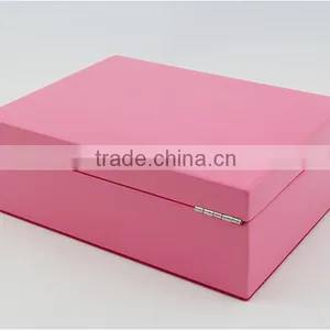 Luxury Custom Wooden Pink Jewellry Storage Box With Key Lock thumbnail-3