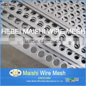 Perforated Metal Mesh thumbnail-1