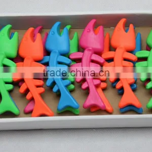 Plastic Bone Shape Dog Toy thumbnail-5