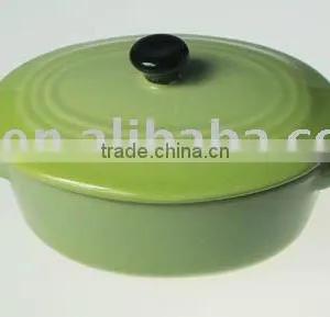 Stoneware Casserole Oval Shape With Black Lid thumbnail-1