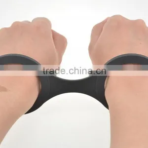 2016 Food Grade Silicone Black and Sex Toy Handcuff for Women and Man thumbnail-5